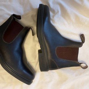 Blundstone Chelsea Boots Stout Brown 062 Mens Size 7 (fits woman's size 9.5/10)